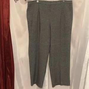 Alfred Dunner houndstooth Slacks.Thick & stretchy